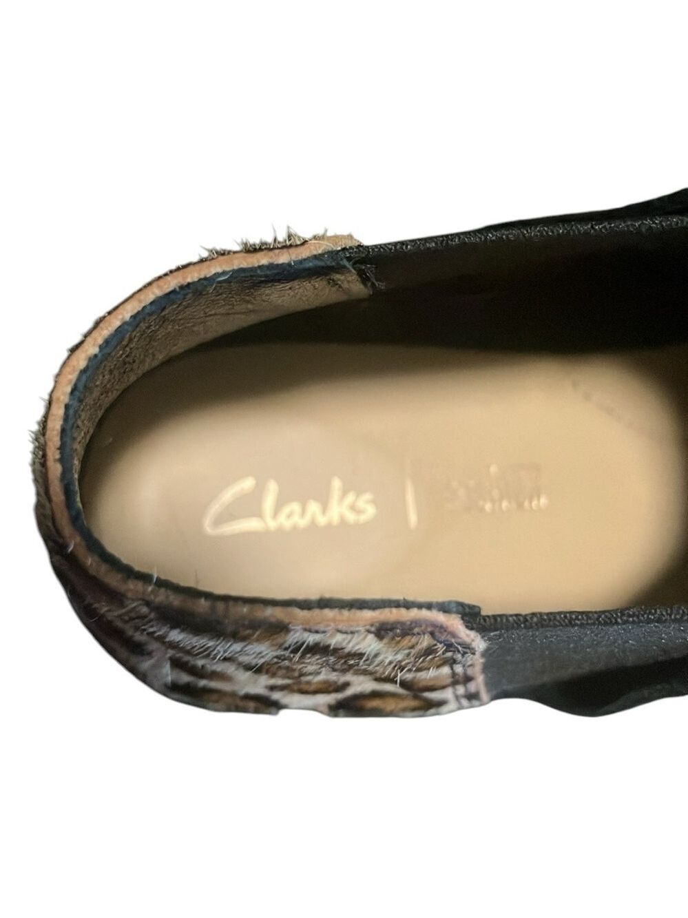 Clarks Demi Beat Leopard Pony Hair Suede Ankle Booties 9M - Picture 2 of 9